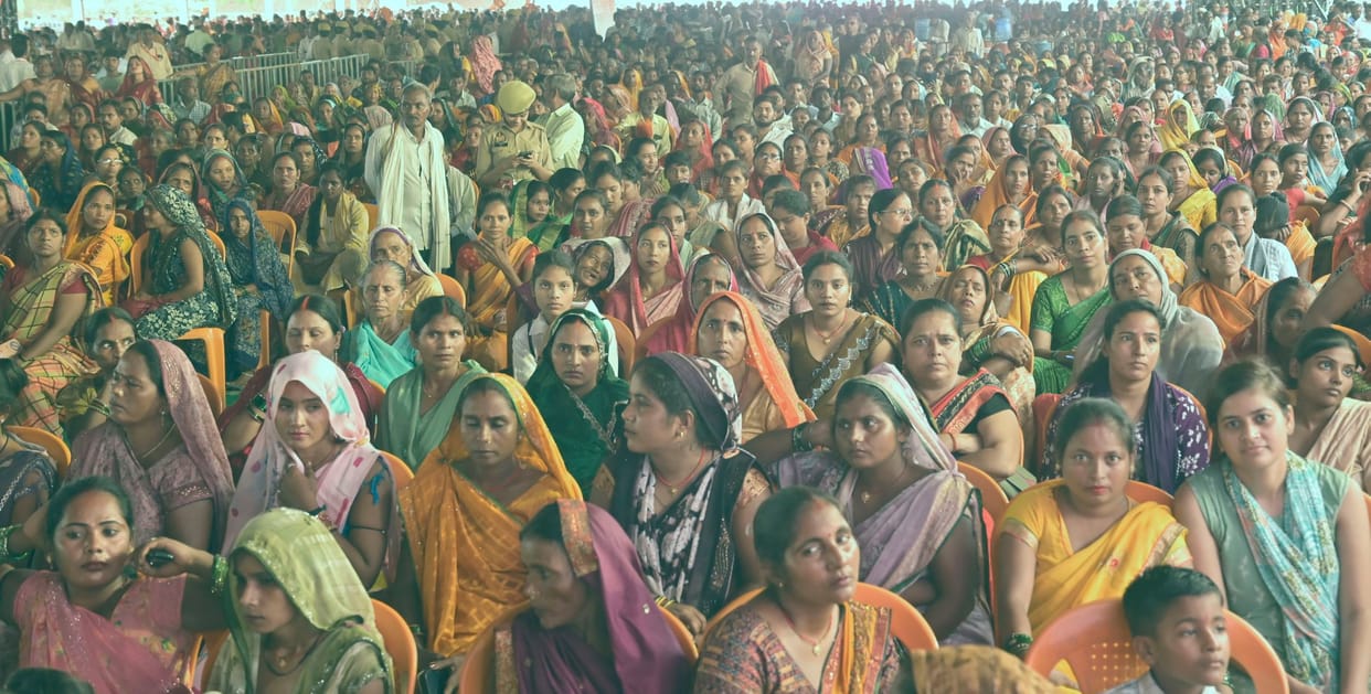 Yogi gifts projects worth 879 crore to Raebareli targets Congress