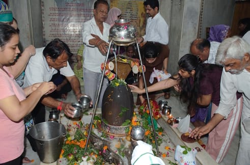 Even the rain could not dampen the enthusiasm of Bhole's devotees.