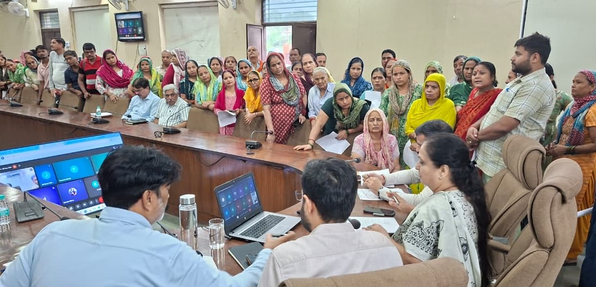 The issue of drinking water shortage heated up at the public grievance redressal camp.