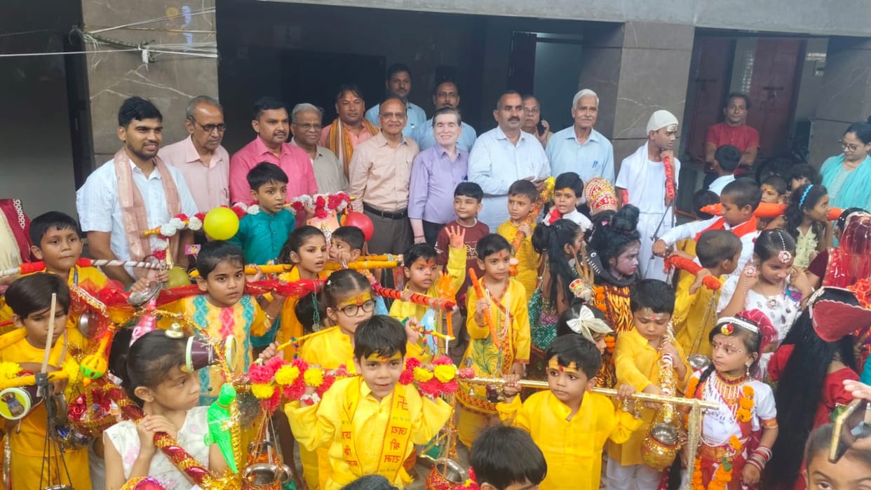 The little ones from Saraswati Shishu Mandir took out a Kanwar Yatra.