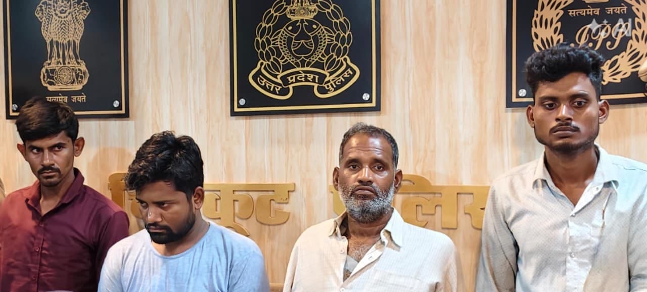 फोटो 24 सीकेटीपी 12 घटना में पकड़े गए पुलिस । संवाद