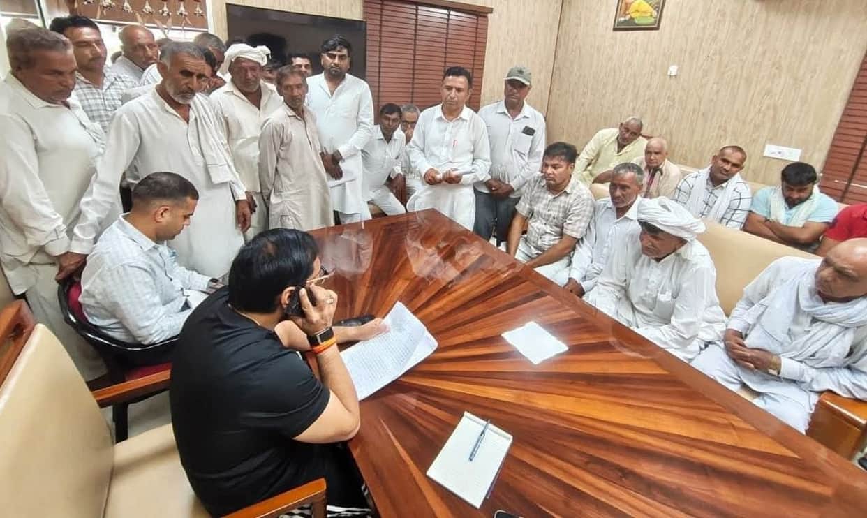 MLA Atri gave instructions to the officials regarding the solution of public problems.