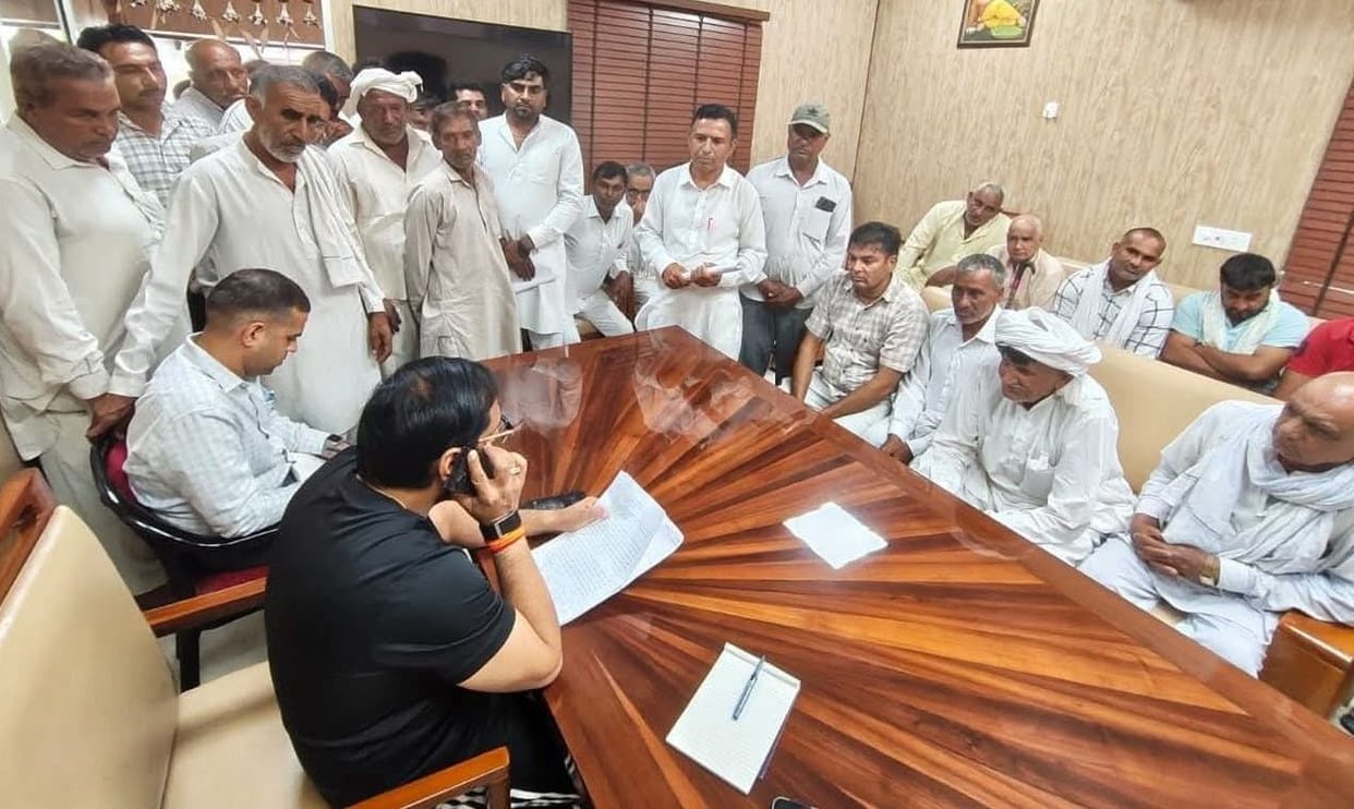 MLA Atri gave instructions to the officials regarding the solution of public problems.
