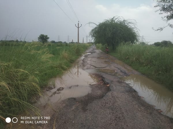 Road to Darba damaged; villagers facing difficulties.