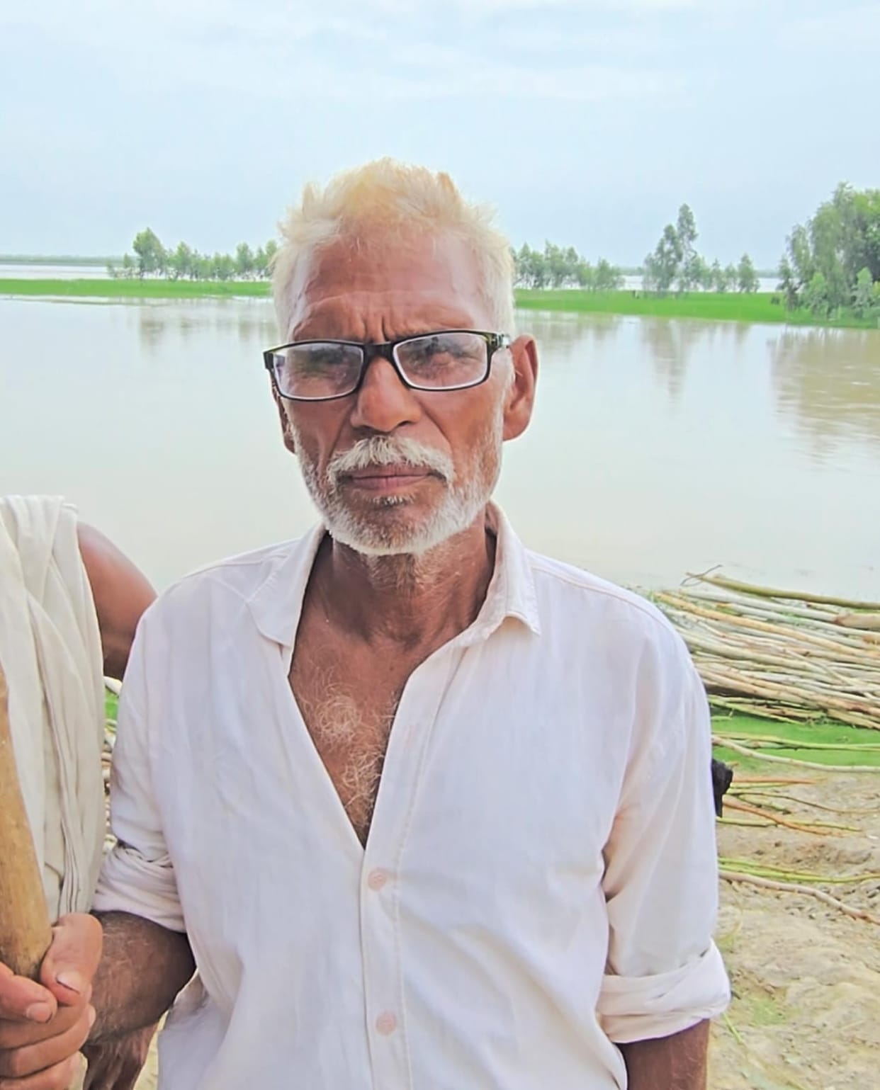 Agricultural land in Kadamnagala and Bhunri villages is being swallowed by the Ganges.