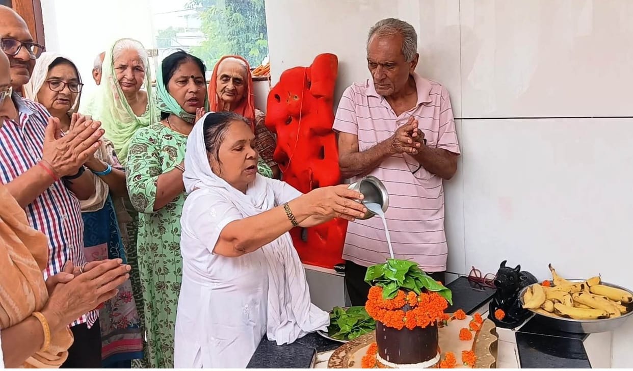 Performed worship at Prerana Old Age Home.