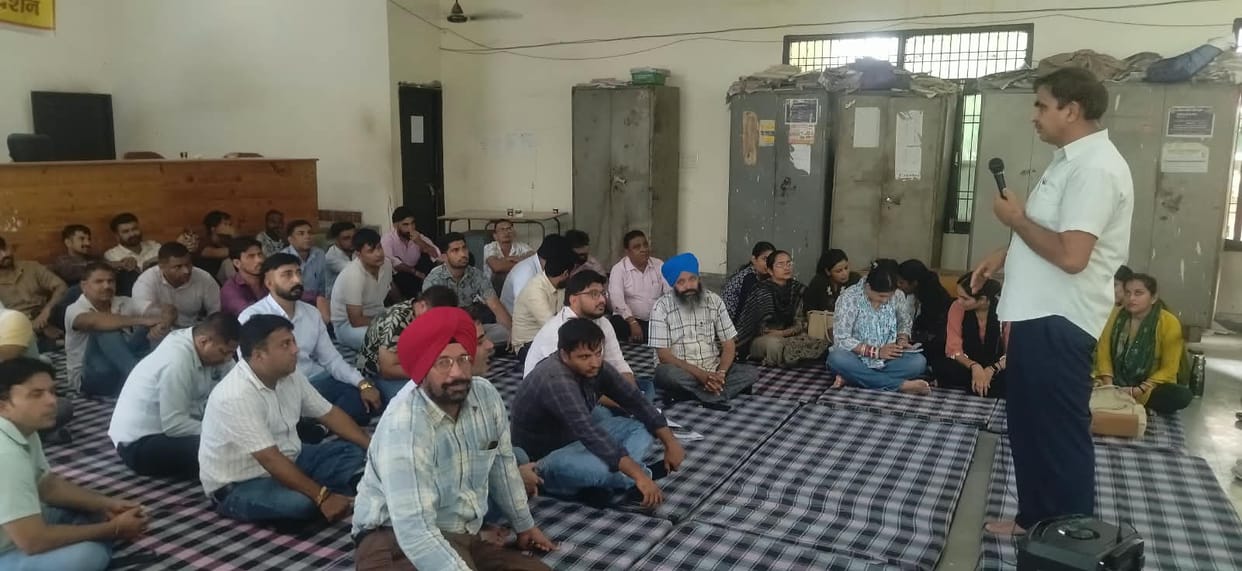 2,000 mutation cases, 1,000 Jamabandi records, and over 2,000 certificates are also pending.
