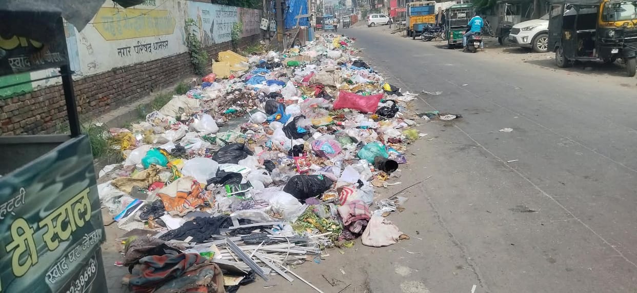 Despite repeated claims of streamlining the sanitation system, the city remained littered with heaps of garbage.