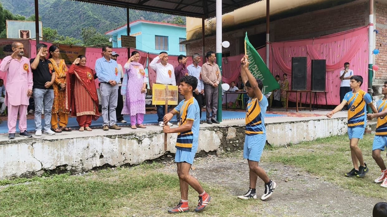 Bhatgarh won the match in volleyball, and Badag won in badminton.