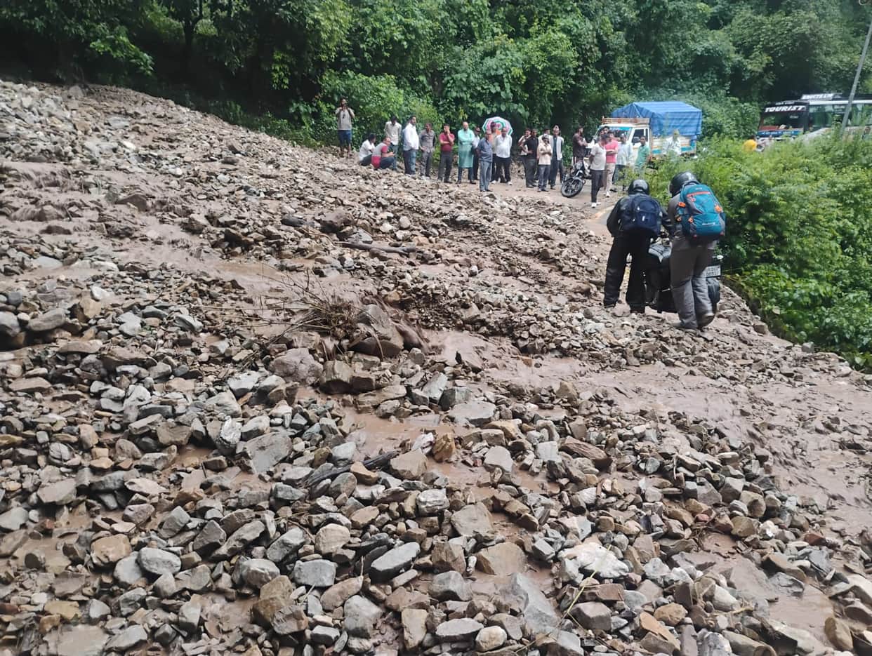Traffic halted for three hours on the Marchula-Chimtakhal highway; hundreds of passengers stranded.