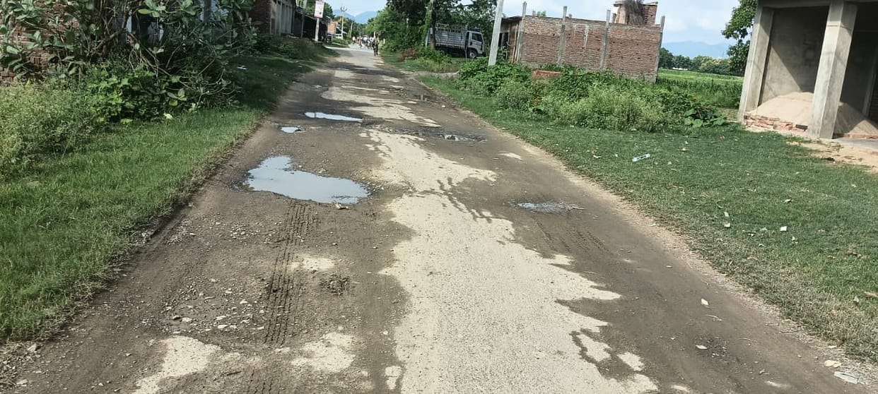Commuters' safety sacrificed on dilapidated roads