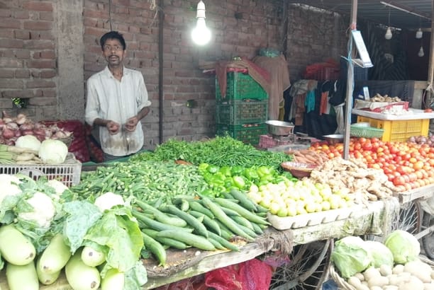 Onion prices have surged rapidly, just like sugar prices.