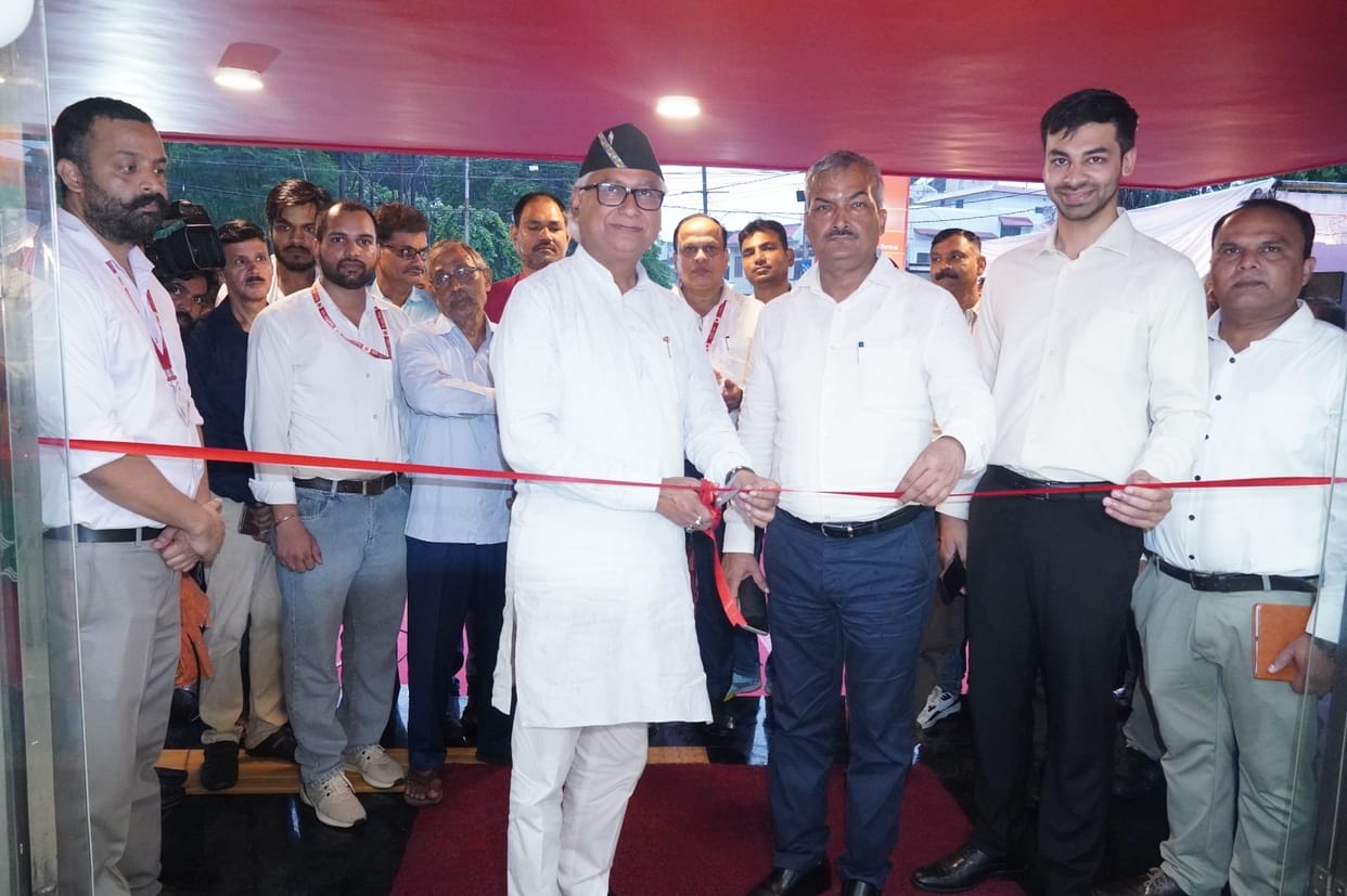 Three renovated sub-post offices inaugurated; better services to be available.