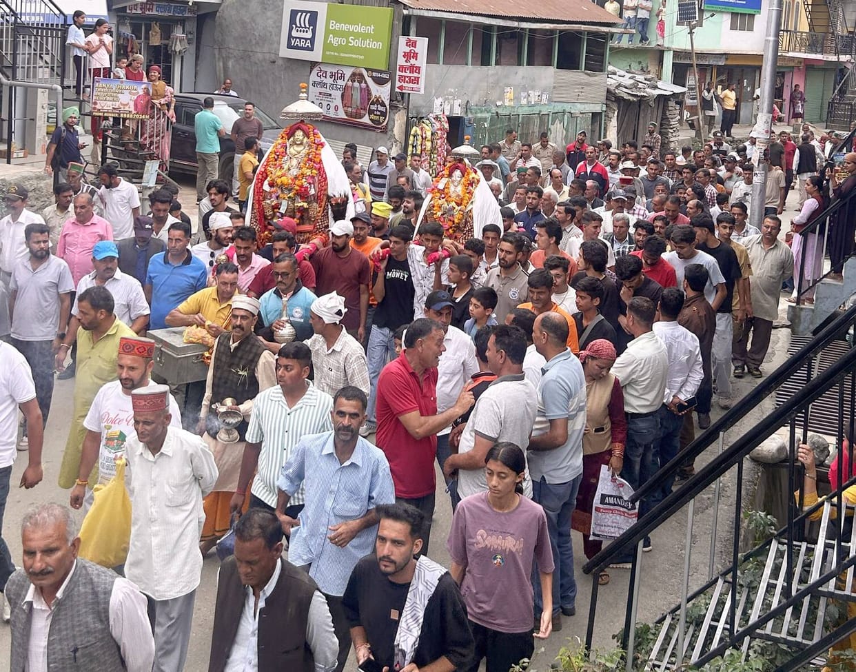 The chariot procession of the deity Lord Budha Mahadev set out for Coopergarh.
