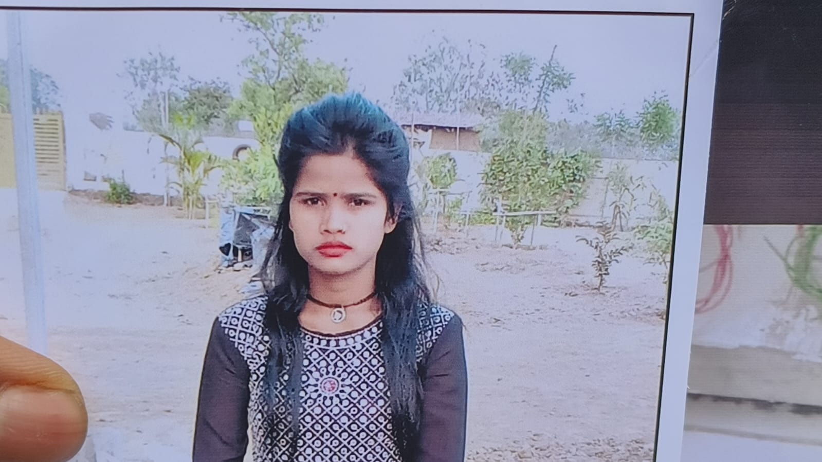 सिकरारा- मृतका नेहा की फाइल फोटो। परिजन