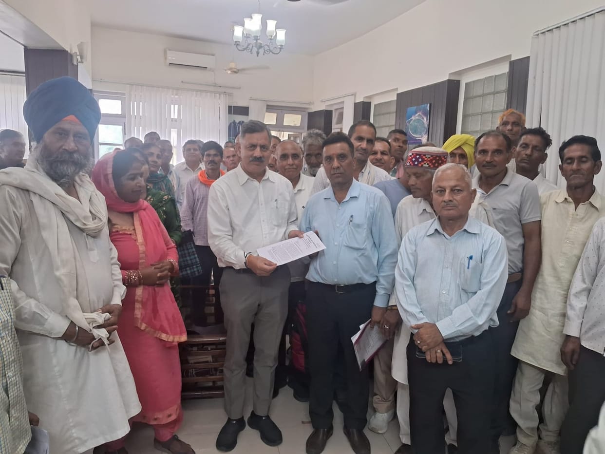 Bhakra oustees demand a permanent solution to their long-pending issues.
