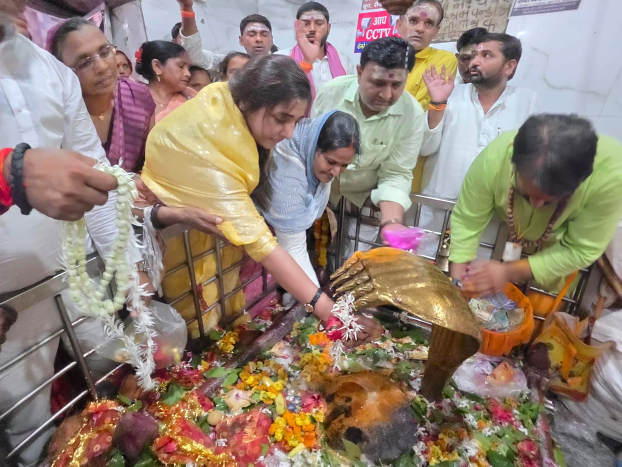 Three lakh devotees performed the Abhishek on the last Monday of Sawan