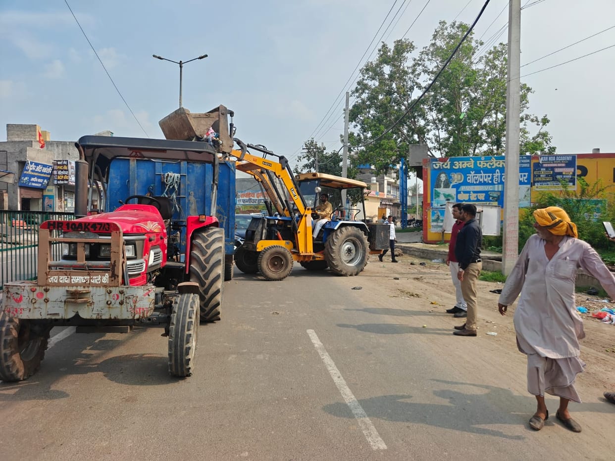Special cleanliness drive conducted amidst strike in Meham.