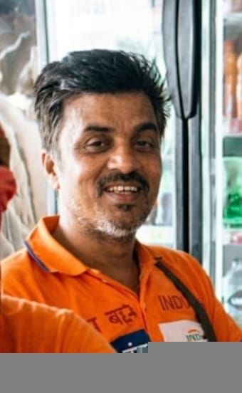 Cloth merchant dies after suffering electric shock