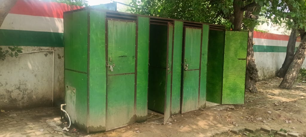 Staff shortage at Bhalsi and a need for facilities at Binjhaul school.