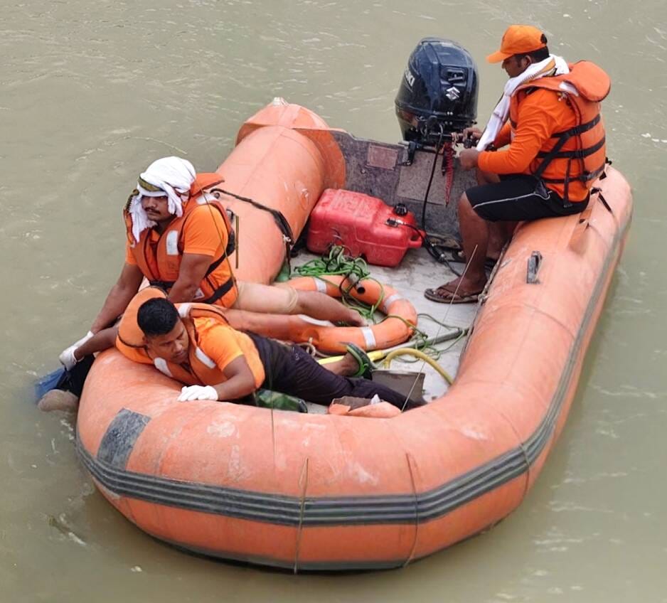Siddharthnagar News: Body of Ramsevak, who drowned in the Kuda River, recovered after 20 hours