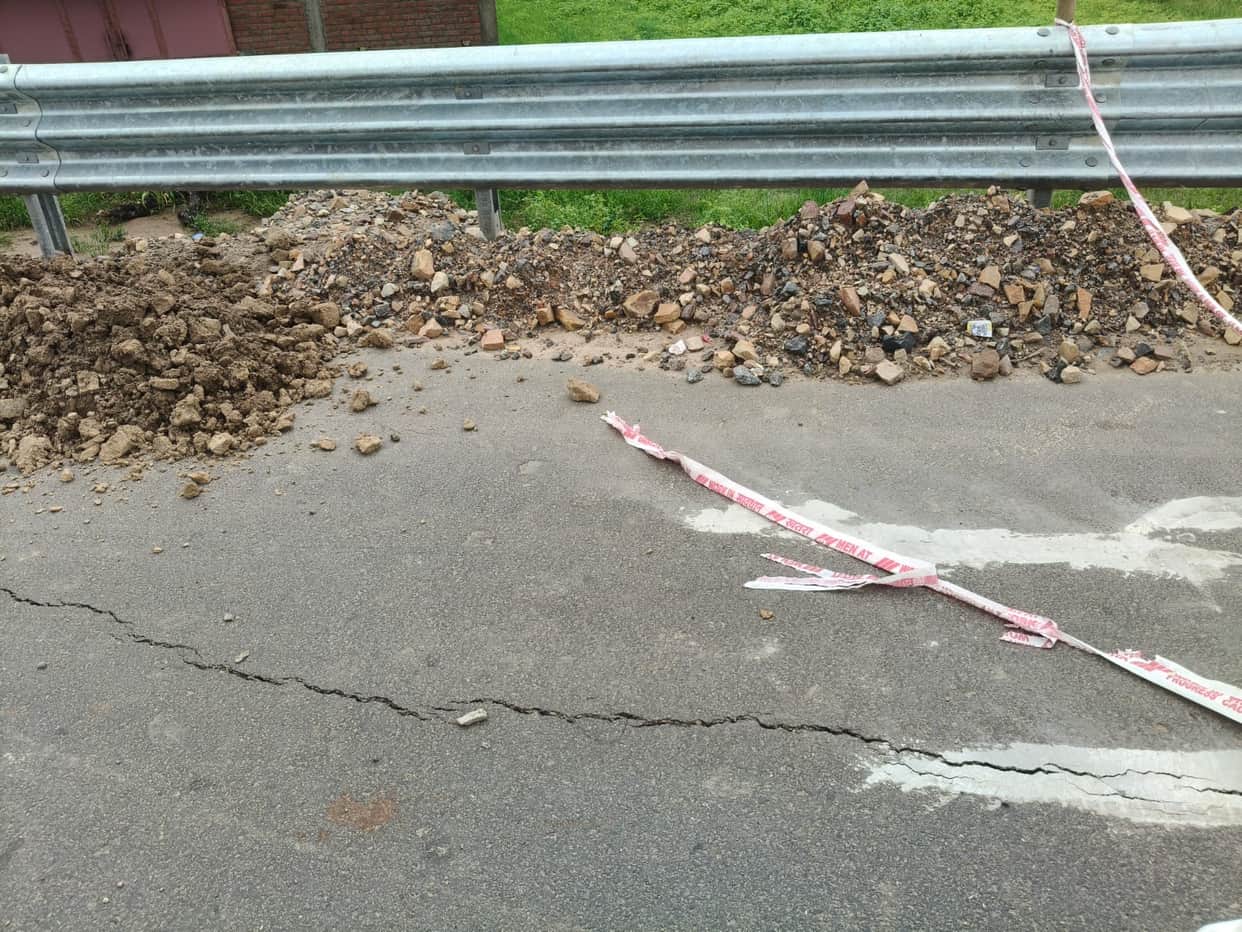 Cracks appear on the Ram Van Gaman Marg within just two months.