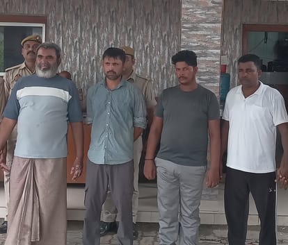 गहमर पुलिस की गिरफ्त में चंदन सिंह के हत्यारोपी। संवाद