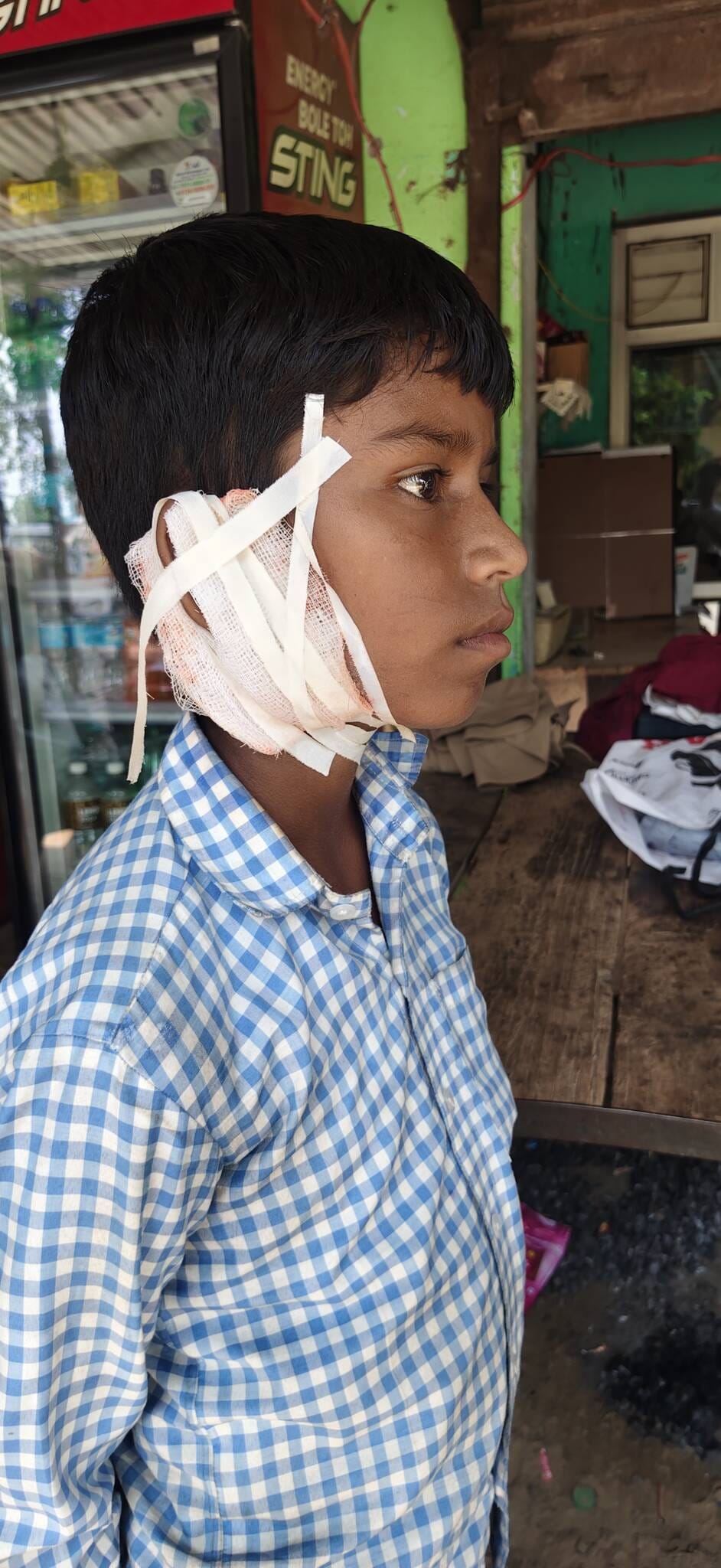 घायल छात्र आतिफ