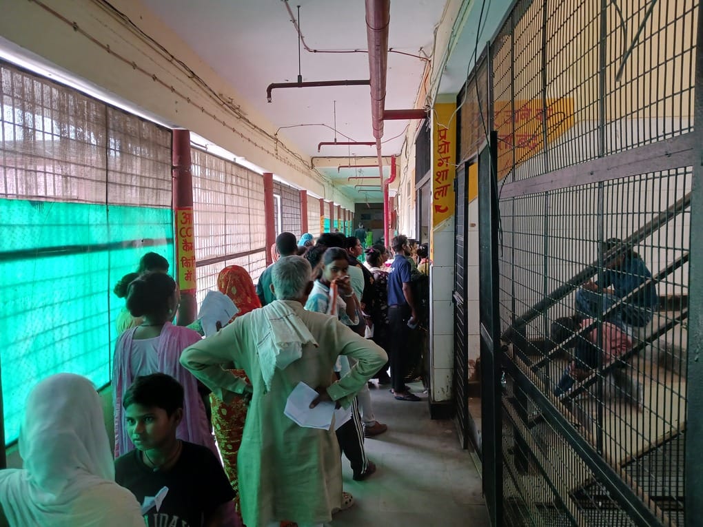 Hospital faces power outage; patients suffer inconvenience.