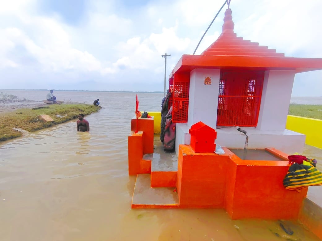 Neither medical camps were set up nor medicines sprayed in the flood-affected villages.