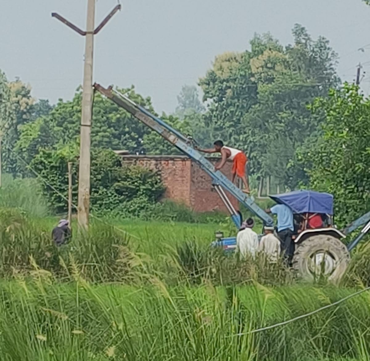 Two electricity poles collapsed due to rain accompanied by strong winds; power supply to 50 villages remained disrupted for 17 hours.