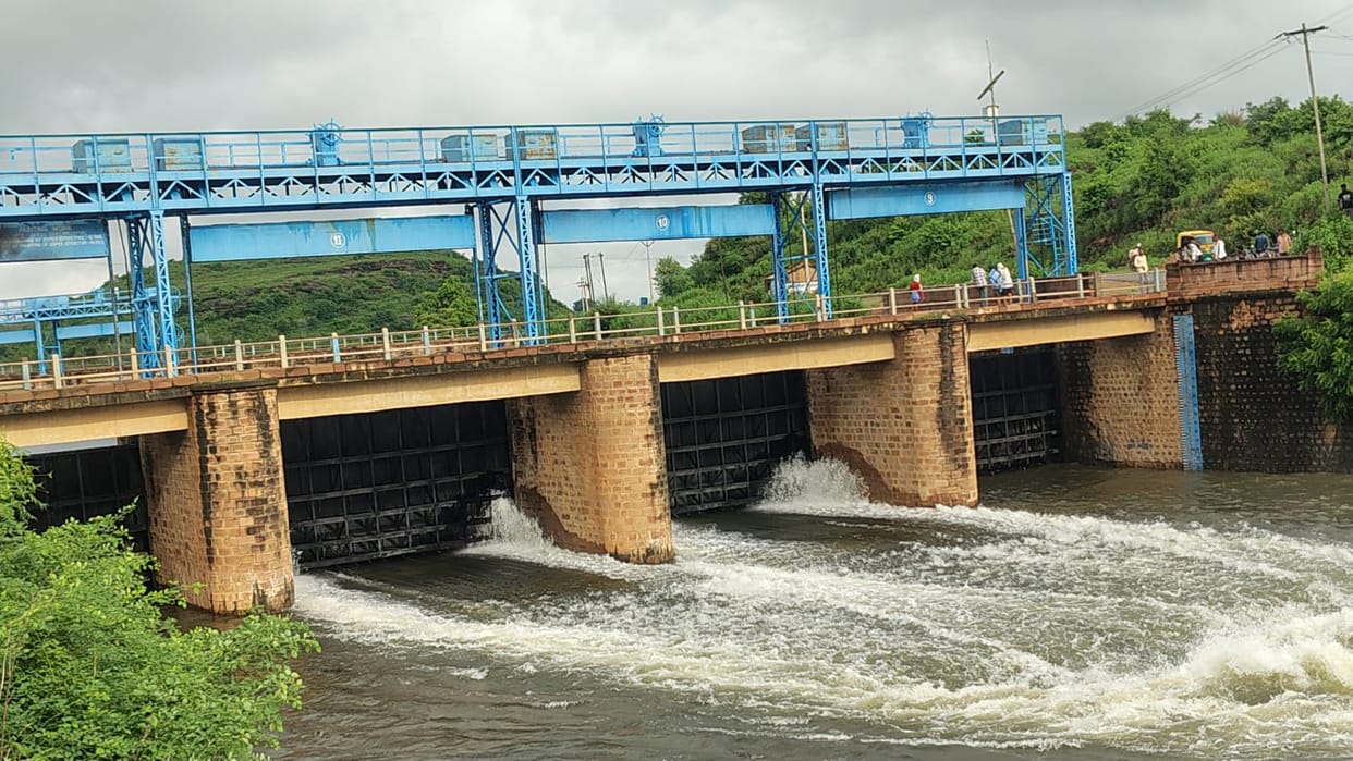 Four gates of Jargo opened; Garai River in spate.