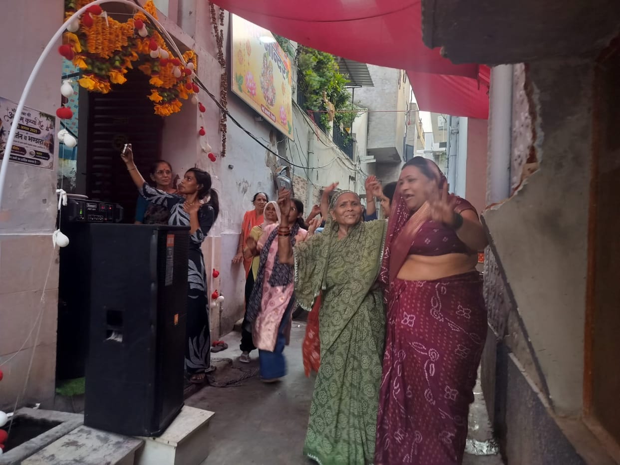 Kirtan and Bhandara held at the Shiva temple.