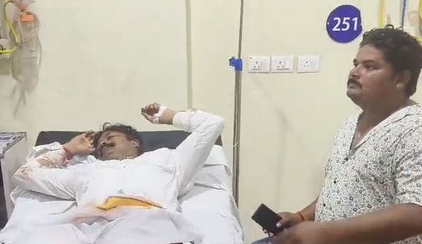 A young man was shot in the thigh during the firing and was admitted to the hospital