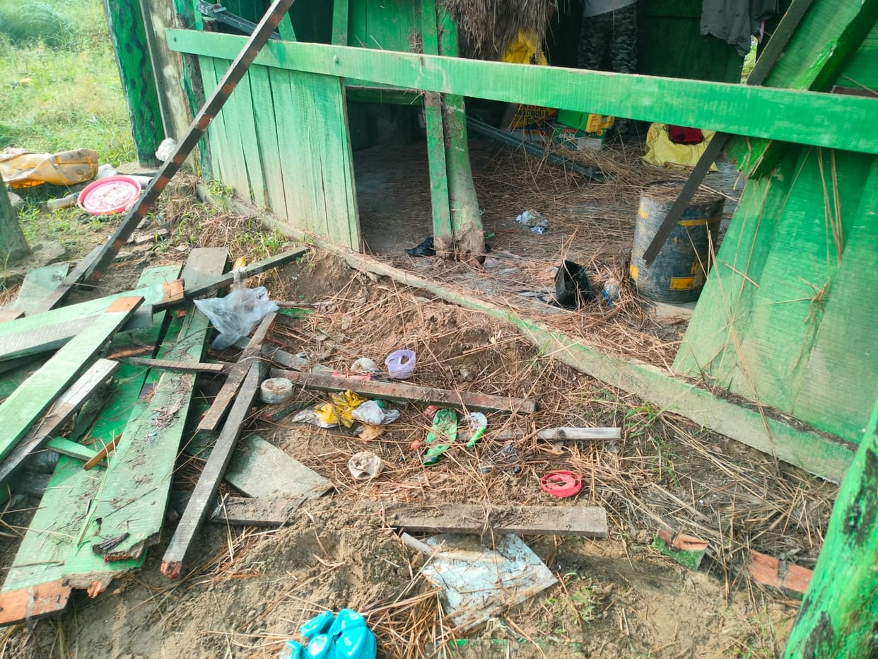 An elephant damaged the watchtower at Anandtal in the Mahof range.