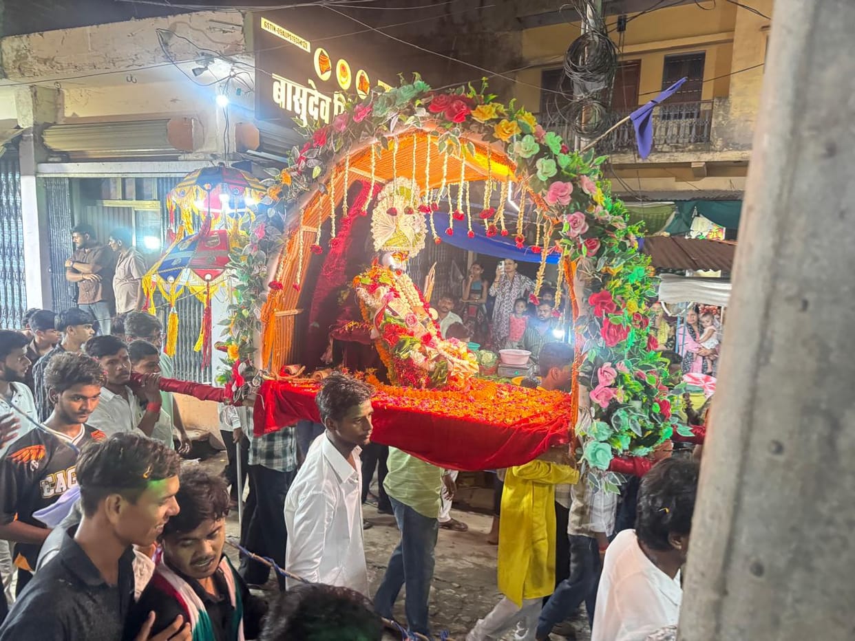 Devotees took out a tableau procession, and various programs were organized.