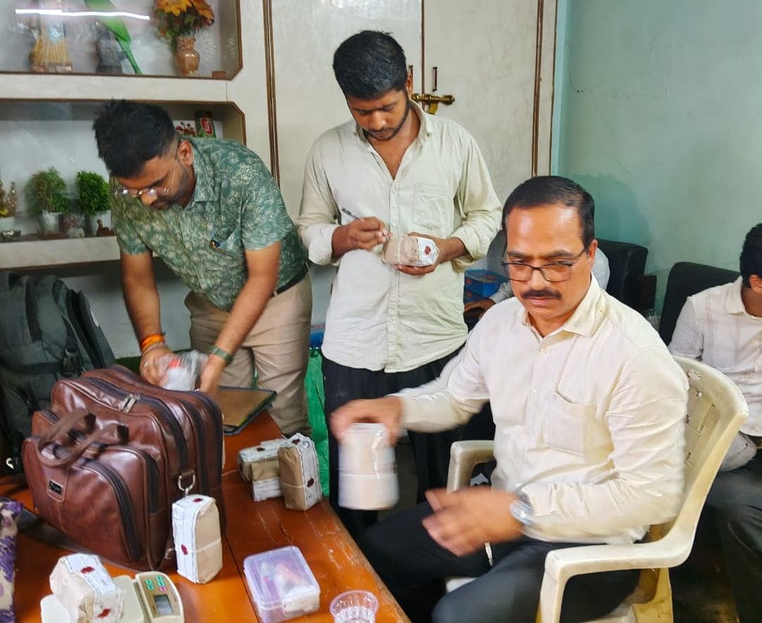 4.50 quintals of chhena-khoya destroyed; eight samples collected