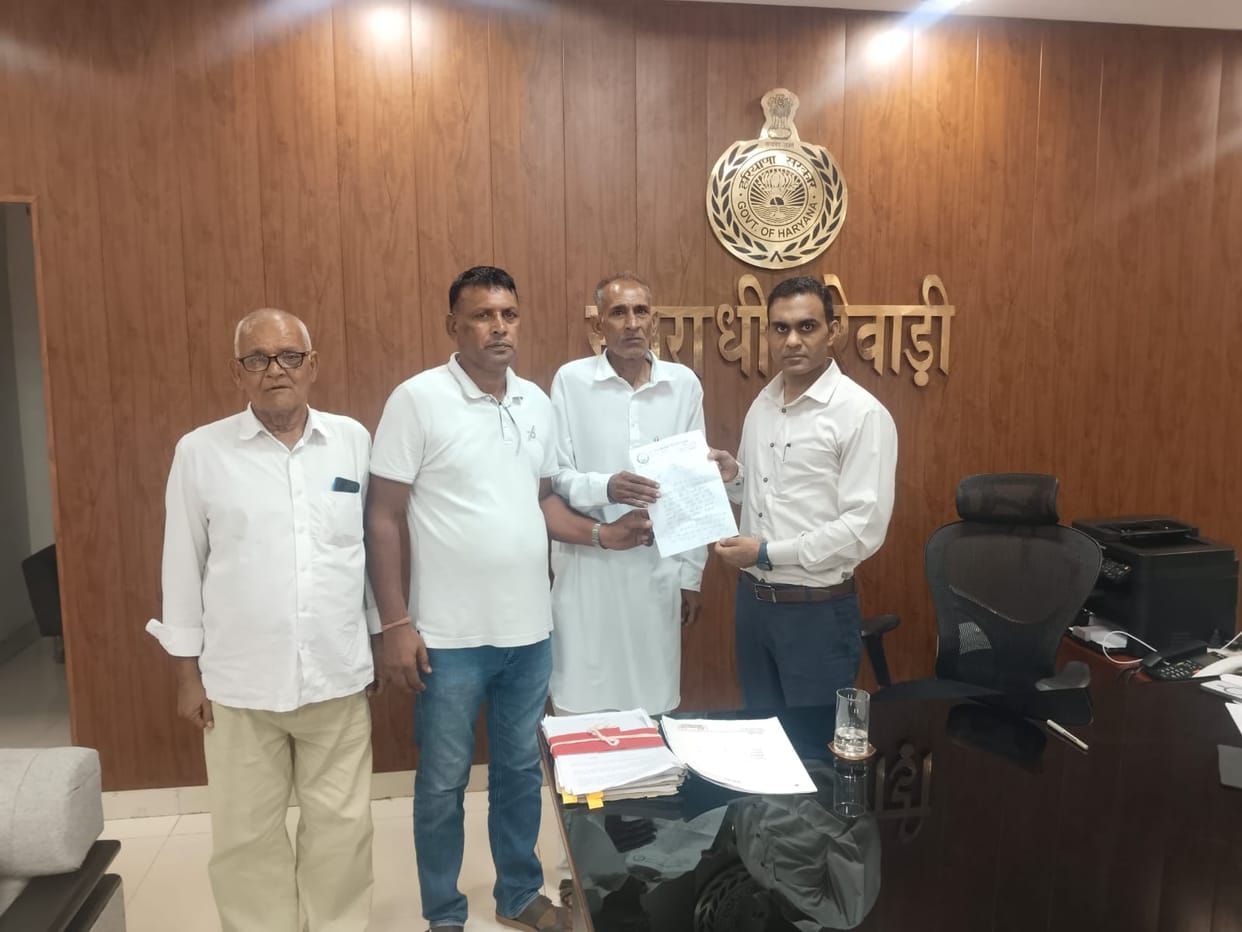 Farmers' Union submits memorandum regarding the dismal state of affairs in Manethi Tehsil.