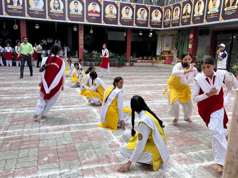 Tilak House wins Inter-House Girls' Kho-Kho title.