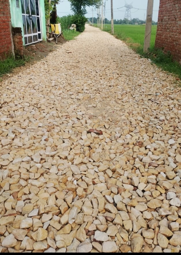 Authorities forget about gravel dumped on the road; commuting disrupted.