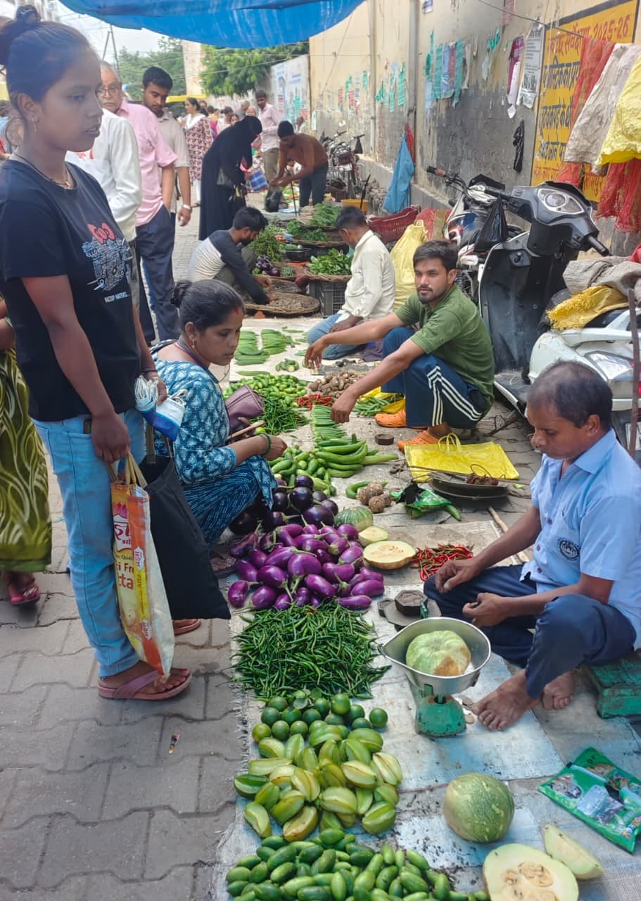 Budget spoiled: Onion made people cry, ridge gourd prices are shocking