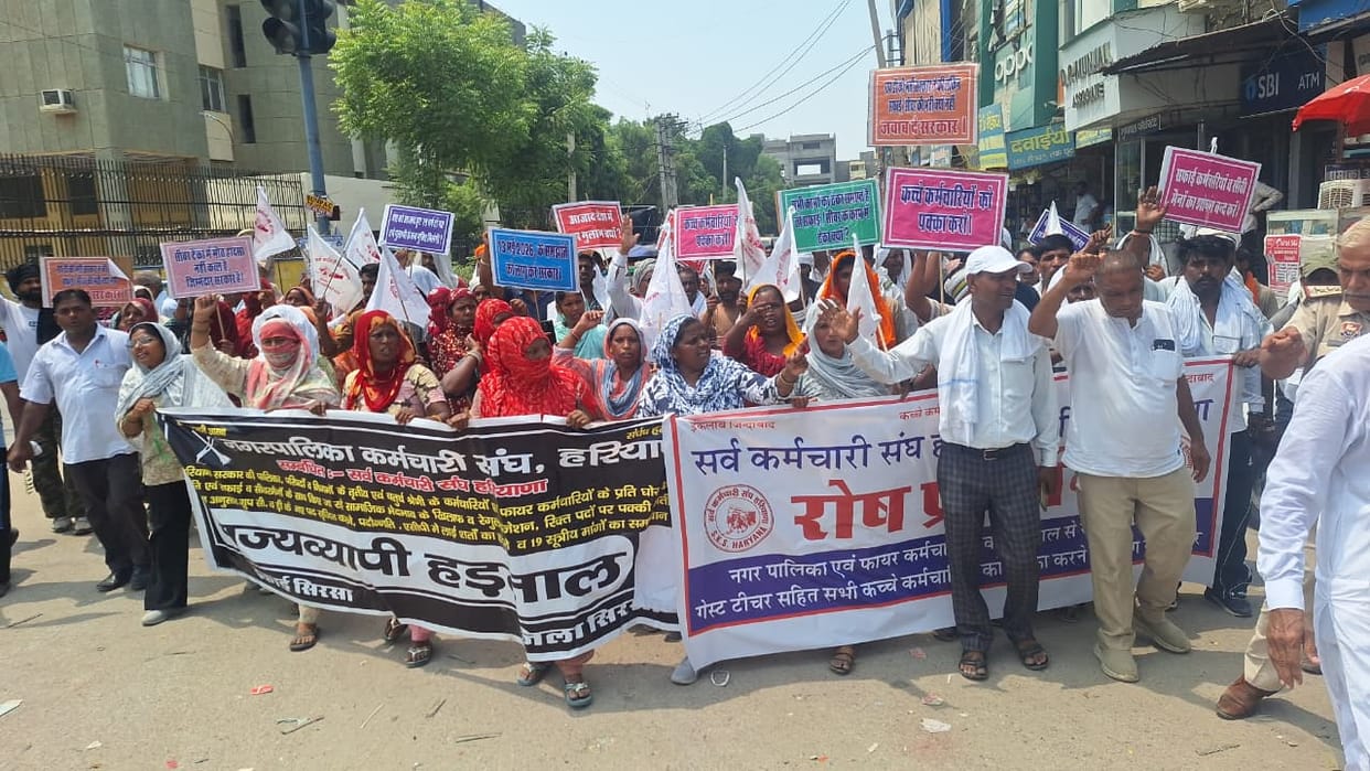 safai workers detained