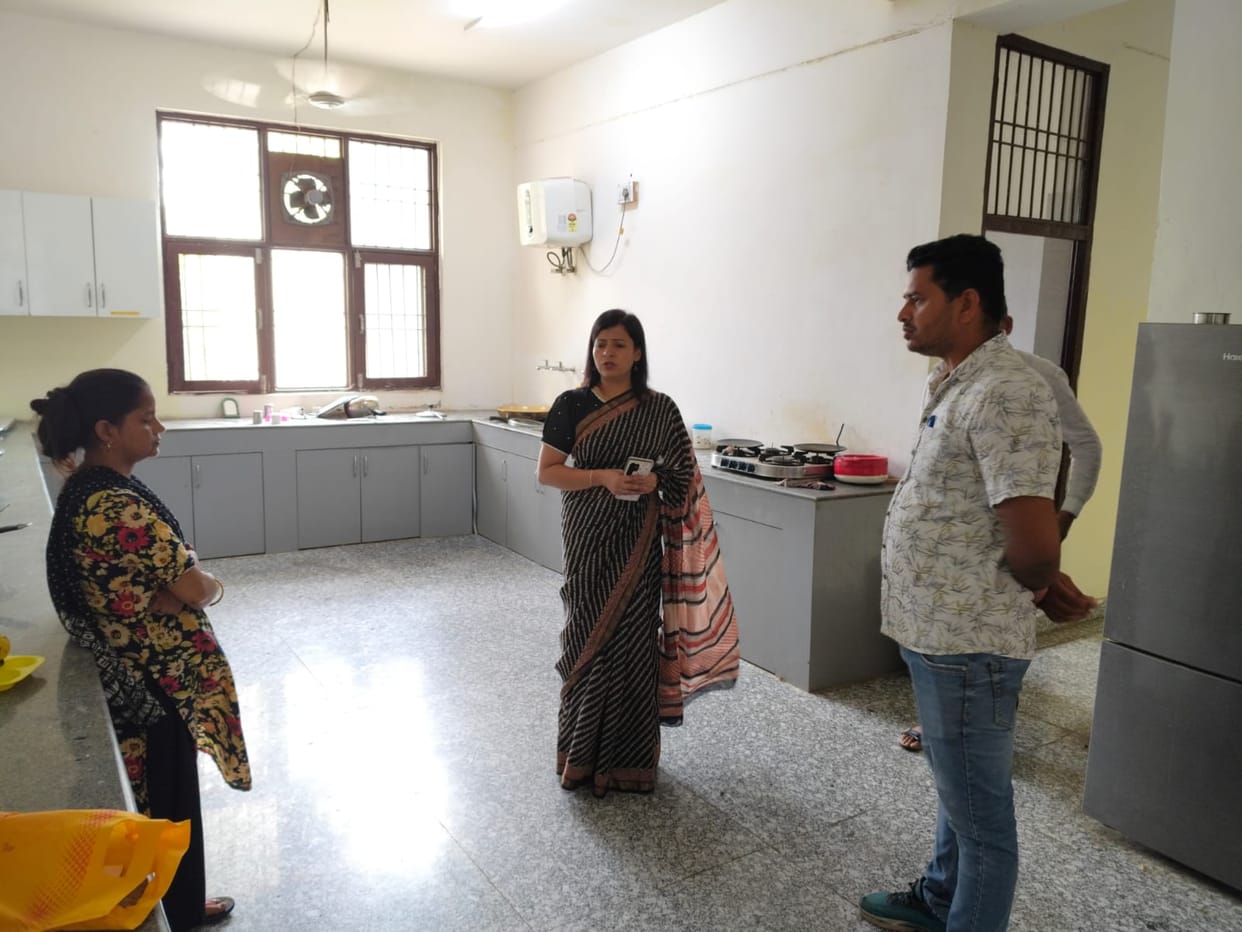 The DLSA Secretary visited the old age home.