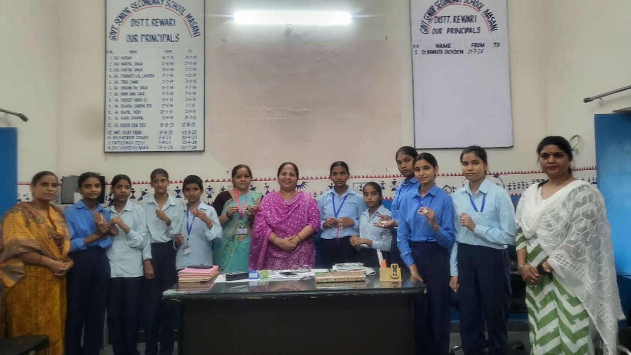 Female students made Rakhis for soldiers.