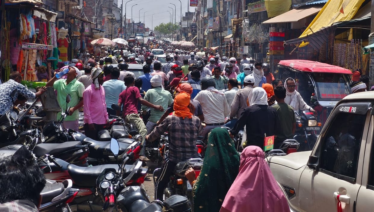 Haphazard parking slows down traffic; commuters grapple with jams.