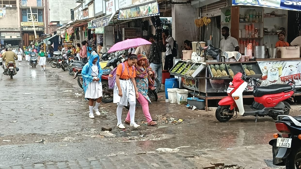 No relief from the drizzle; humidity added to the discomfort