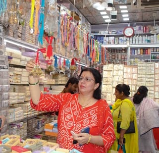 Rakhis made from khadi, jute, silk, and natural seeds have become the top choice.