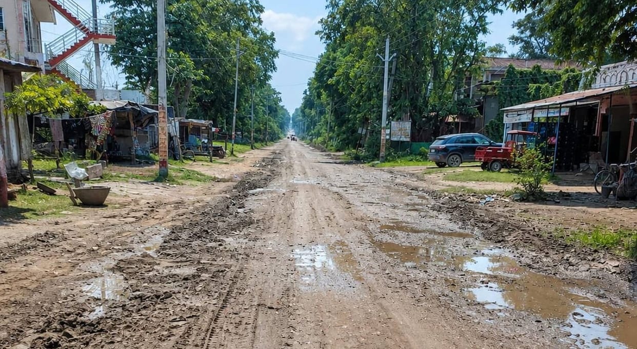 Potholes remained unfilled; road repair budget kept rising