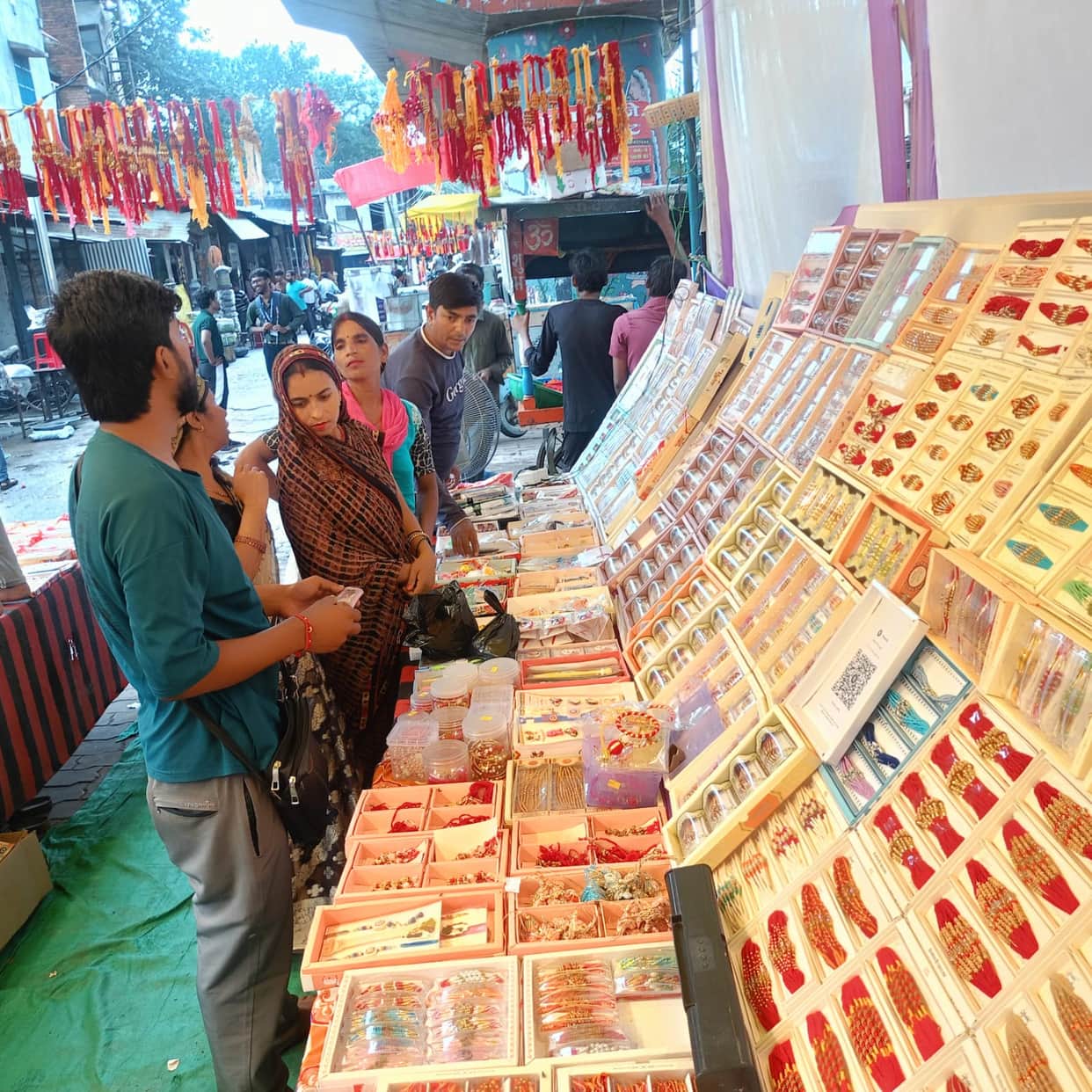 Crystal Rakhis are enticing sisters.