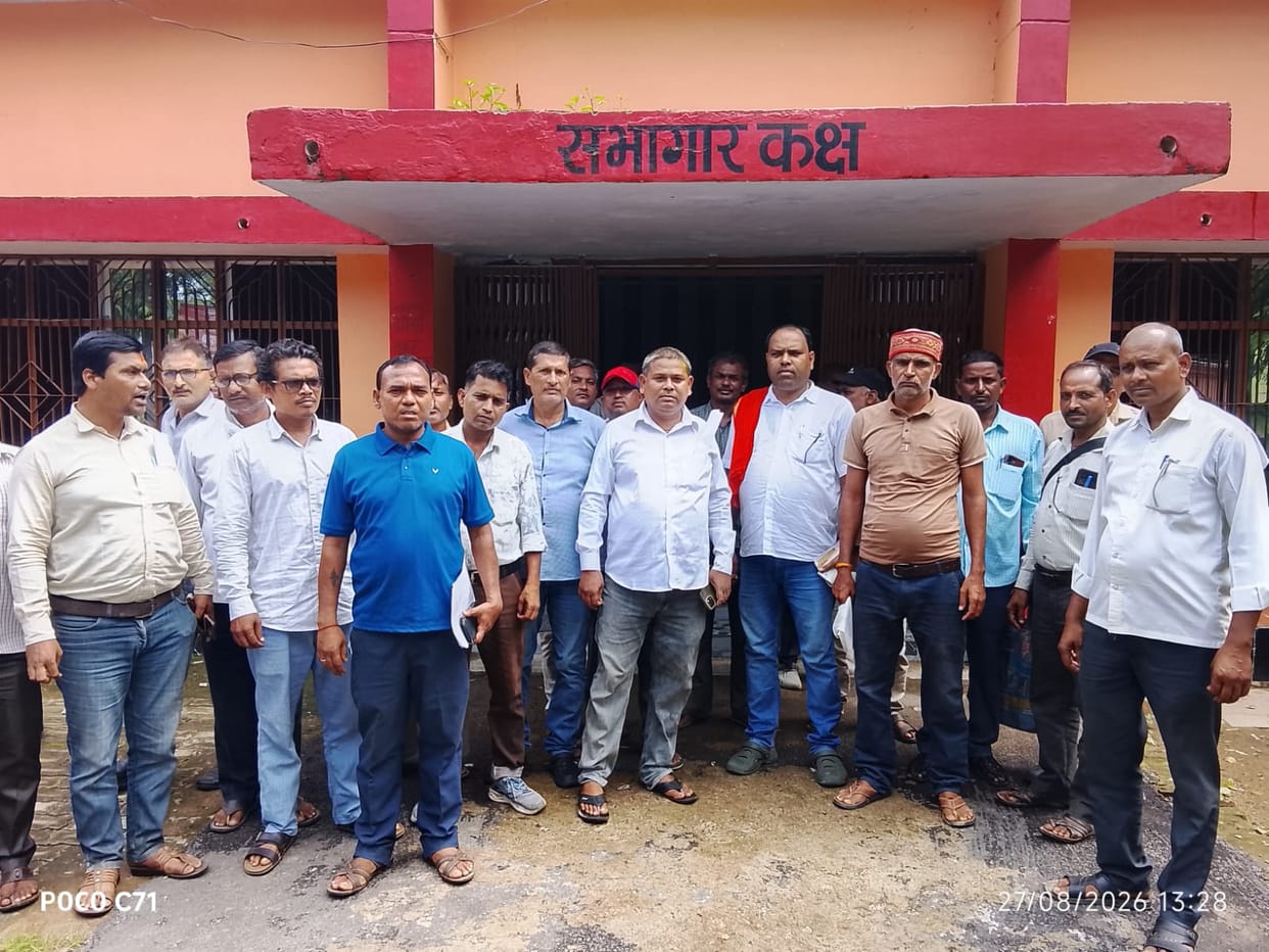 No honorarium for nine months; festival dampened for 42 *Rozgar Sevaks*